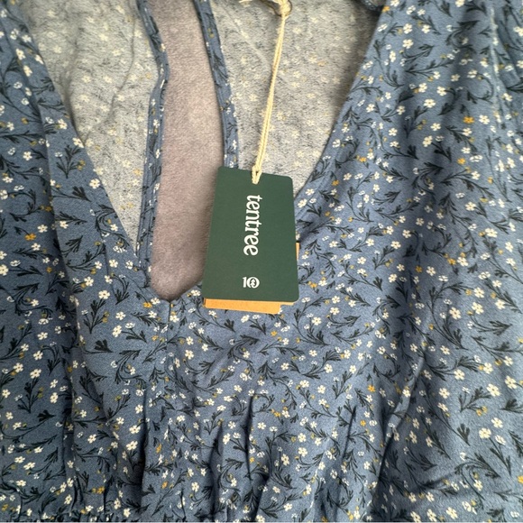 tentree Blue Floral Maxi Dress - Picture 5 of 9